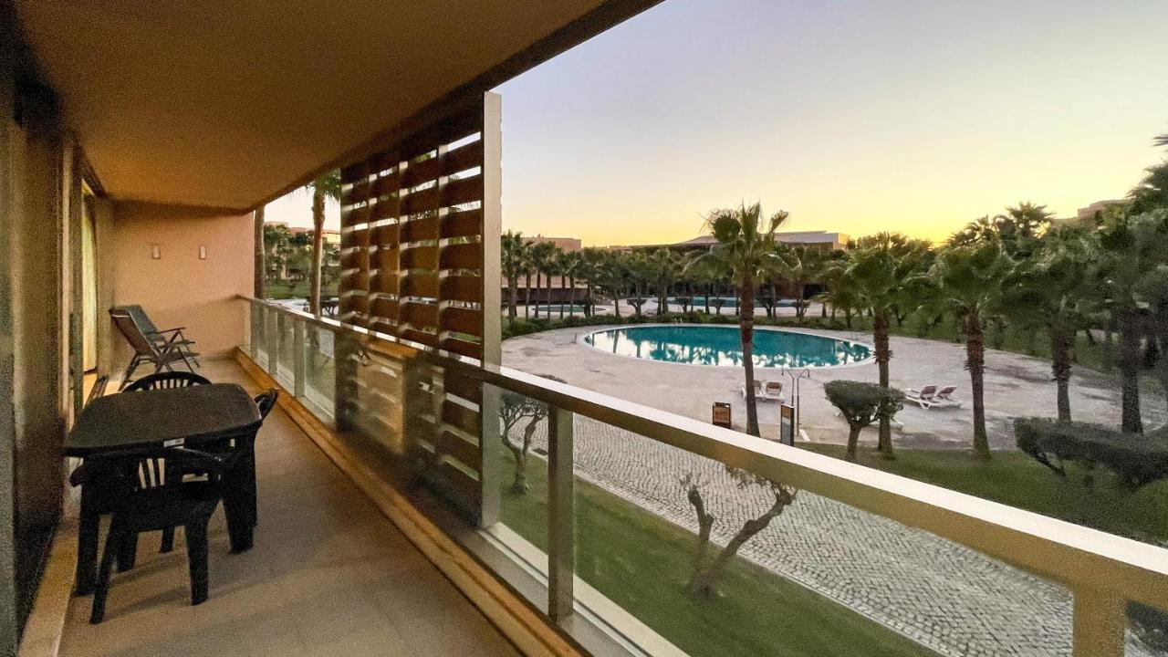 Herdade Dos Salgados,t3 8c-1b, Lagoas Appartement